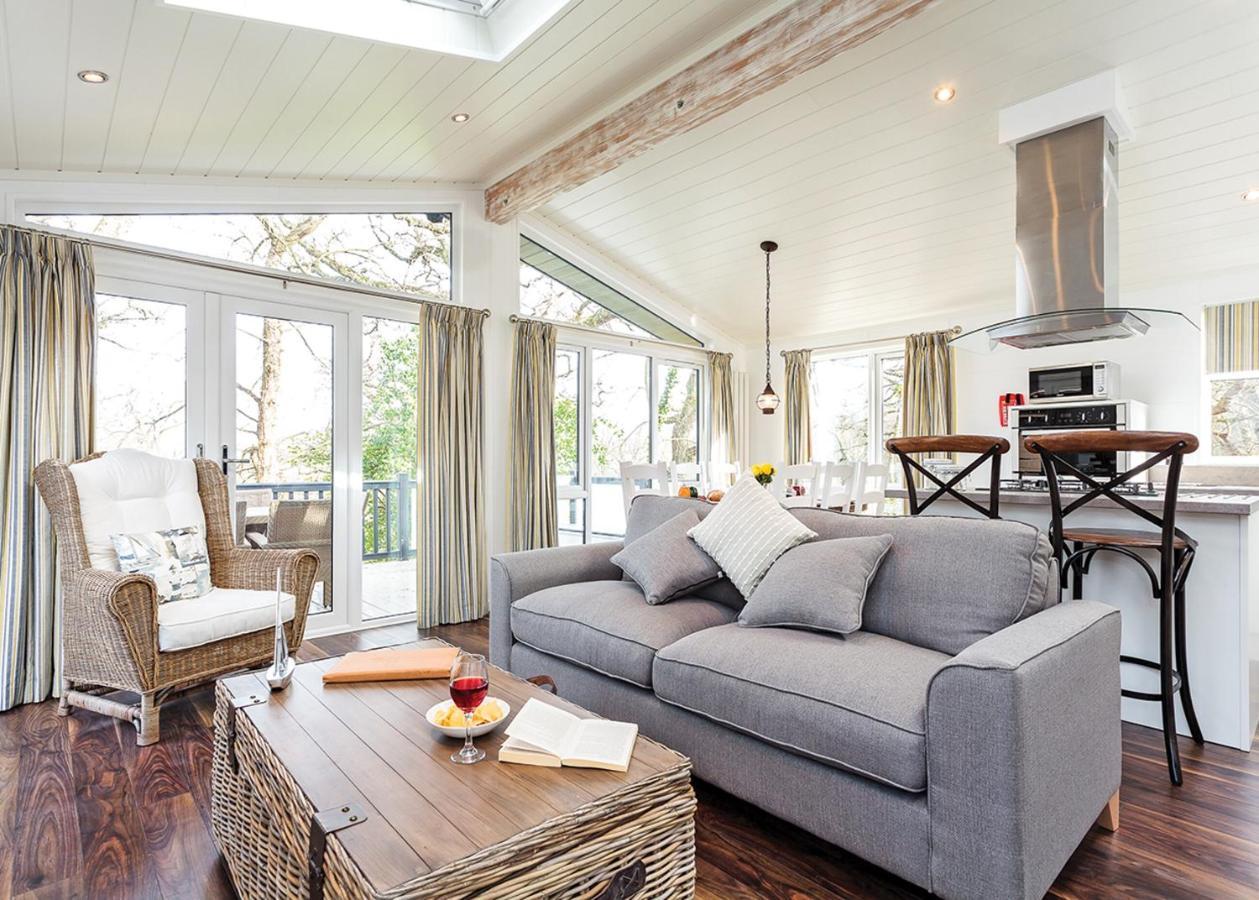Woodside Bay Lodge Retreat Wootton Bridge  Luaran gambar