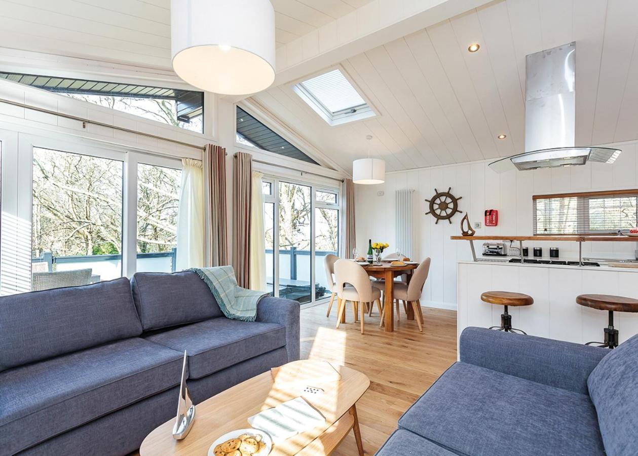 Woodside Bay Lodge Retreat Wootton Bridge  Luaran gambar