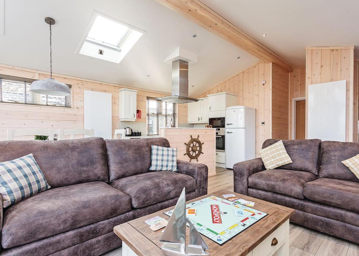 Woodside Bay Lodge Retreat Wootton Bridge  Luaran gambar